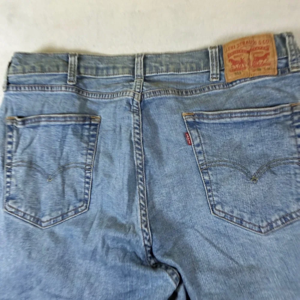 Levis 511 Slim Fit Jeans Mens 38x30 Light Wash Blue Denim Pants 04511-1856